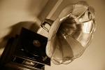 gramophone-63753_1920